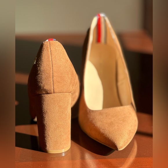 New! Tommy Hilfiger Abilene Women’s Pump - Picture 7 of 12